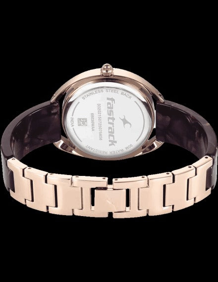 Fastrack Women Younique Bracelet Style Straps Analogue Watch.