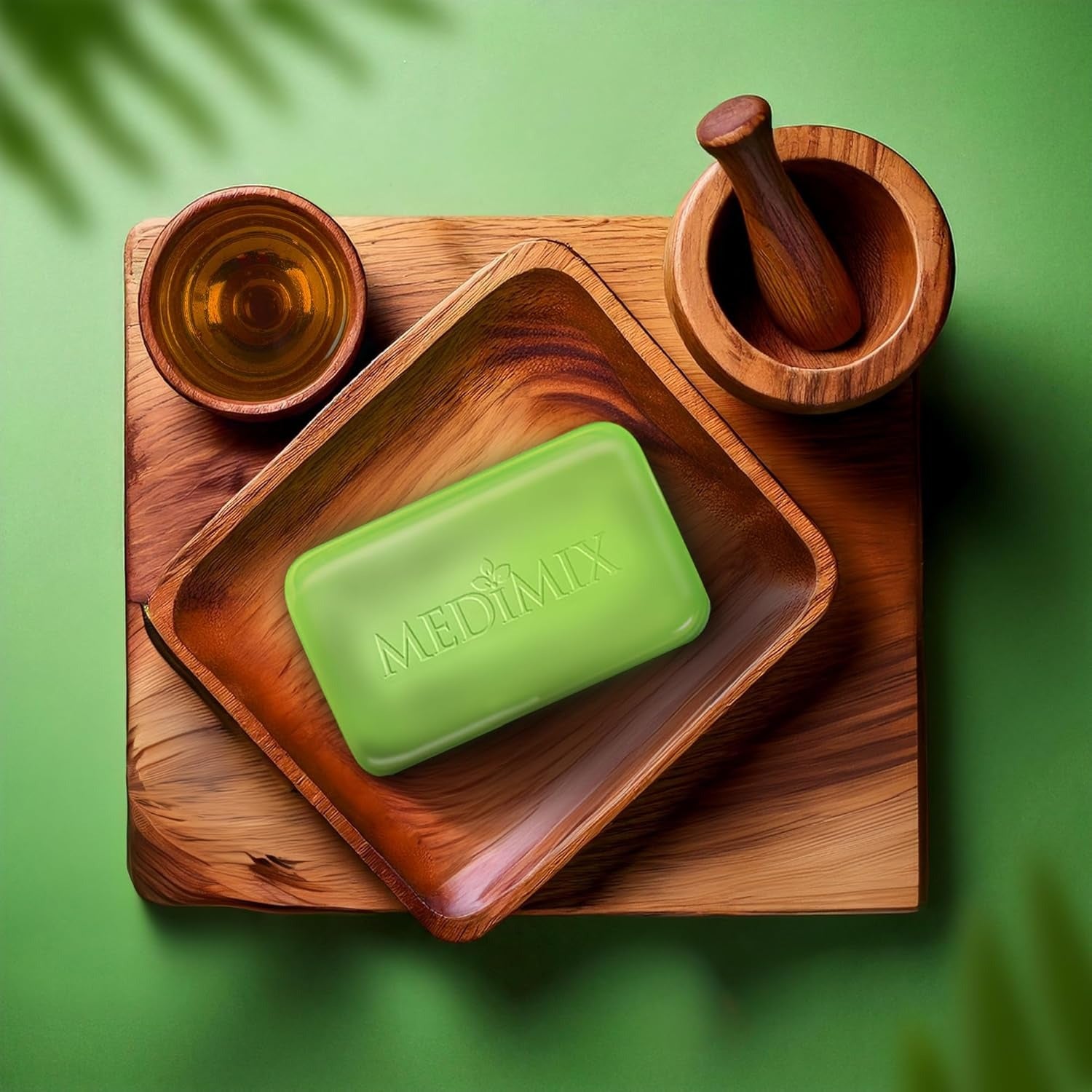 Medimix Transparent Ayurvedic Traditionally Made Bathing Bar Soap 125g (3 + 1 Combo Pack) | Infused with Glycerine and Lakshadi Oil | Effective for Dry Skin,