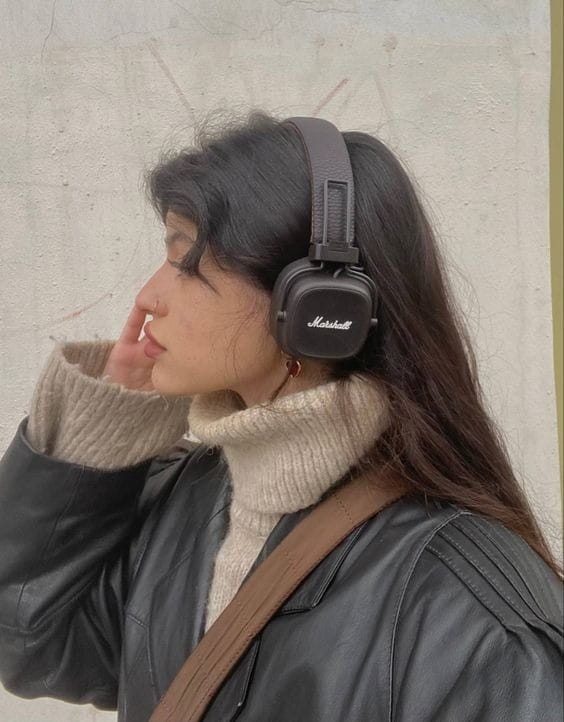 Marshall Major IV Wireless Bluetooth Over-Ear Headphones with 100+ Hours Playtime,Premium Bluetooth Headphones, Foldable Headphones,